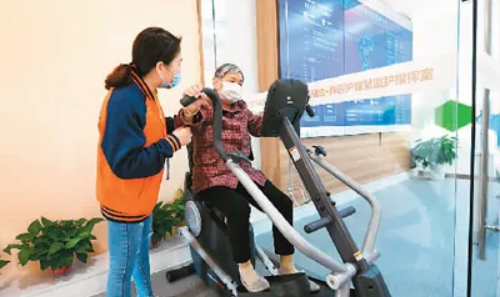 “老年版”APP兴起，适老化改造提速，老年人加快—— 享受智能生活 融入数字时代(图2)